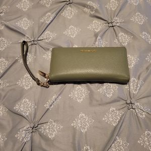 Michael Kors Olive Wristlet